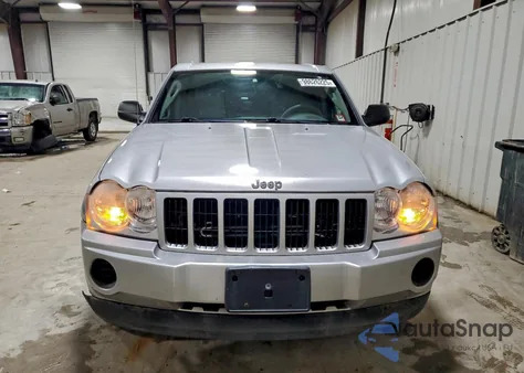 2007 Jeep Grand Cherokee Laredo z USA, uszkodzony, nr VIN 1J8GR48K27C644053